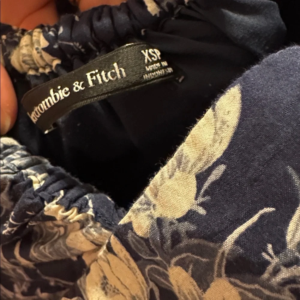 Abercrombie & Fitch Navy Floral Puff-Sleeve Maxi Dress
